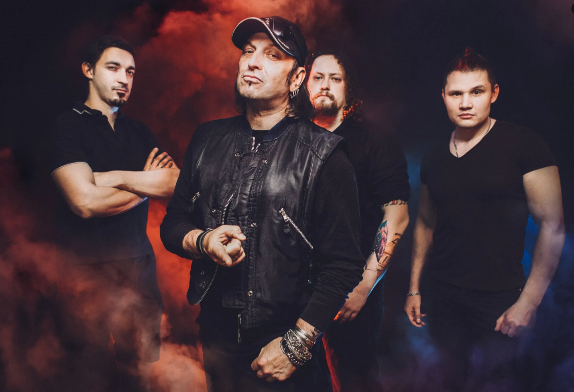 Главная Метал-елка страны